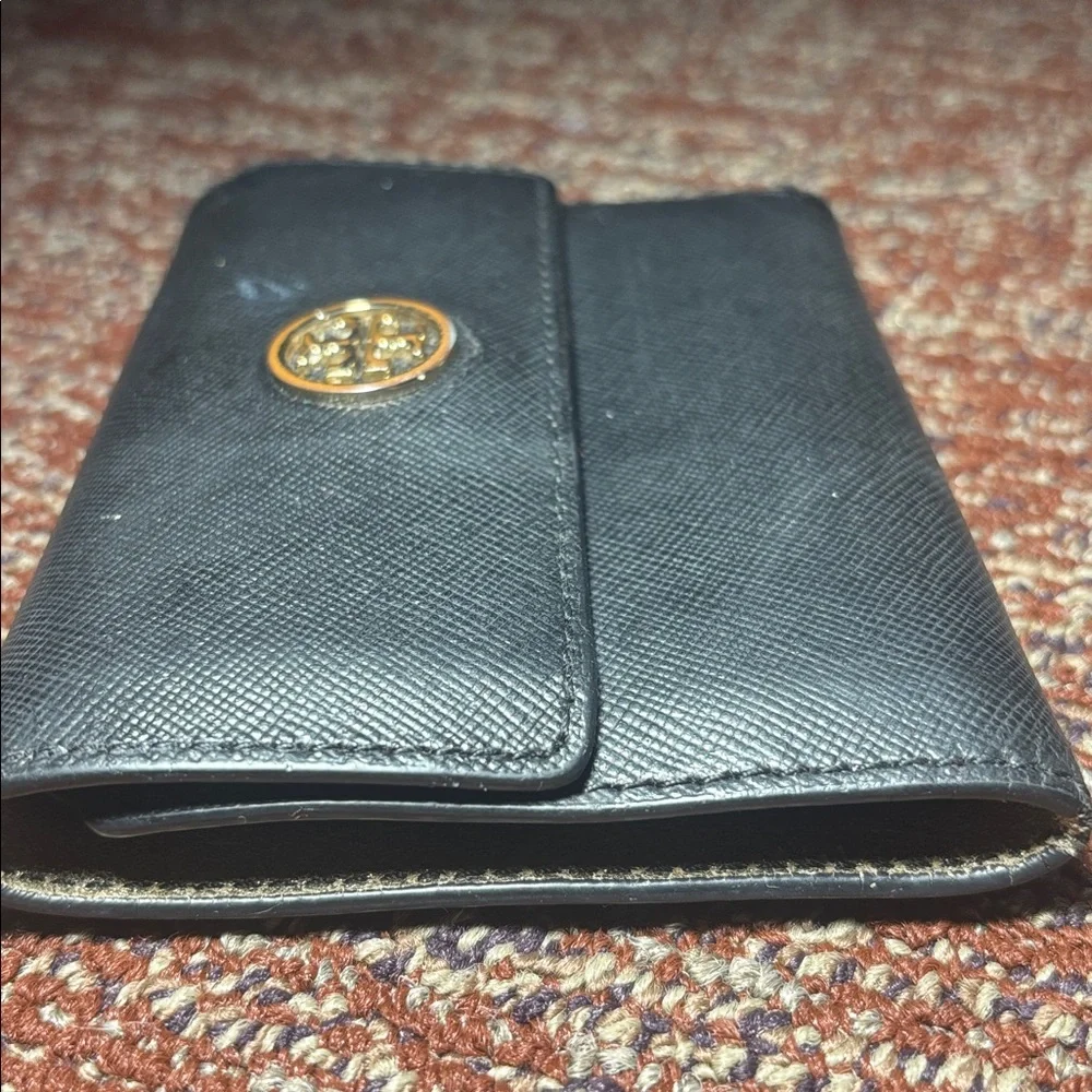 Tory Burch Black pebbles Leather Wallet tri-fold metallic interior designer